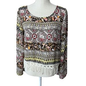 Vintage Wet Seal Y2K Top Womens Size M‎ Floral Crochet Lace Hem Bell Sleeve Boho